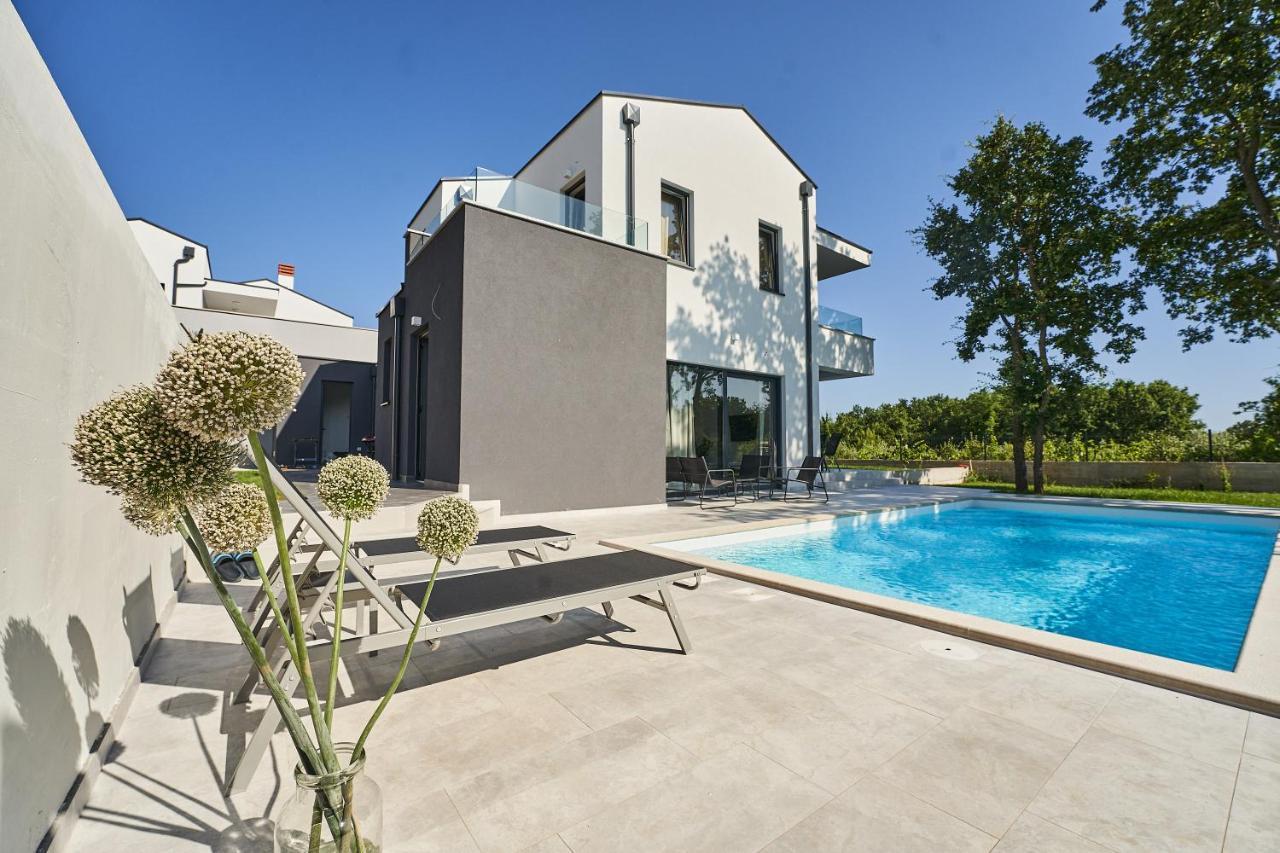 Villa Barbara Porec Esterno foto